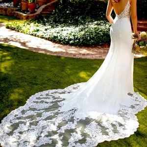 Essence of Australia wedding gown D2900